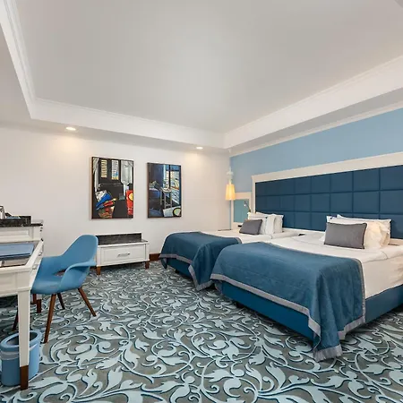 Villa Azure By Cornelia