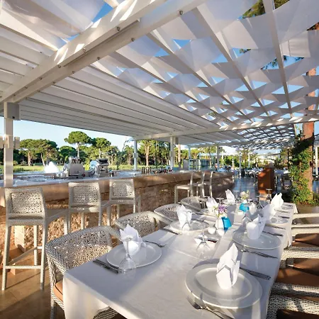 Villa Azure By Cornelia Belek