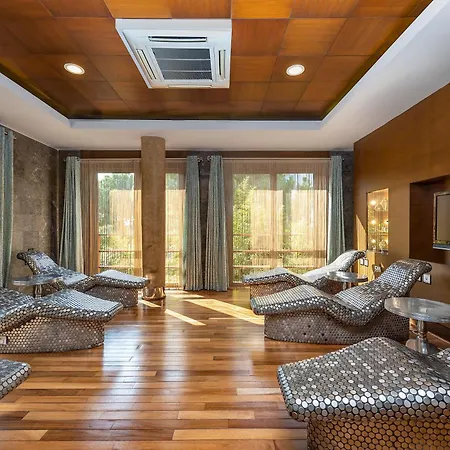 Villa Azure By Cornelia Belek