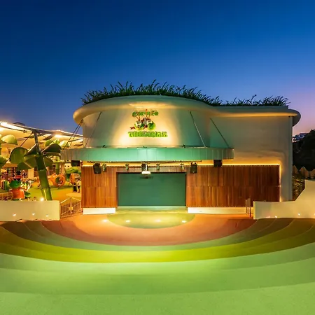 Villa Azure By Cornelia Belek