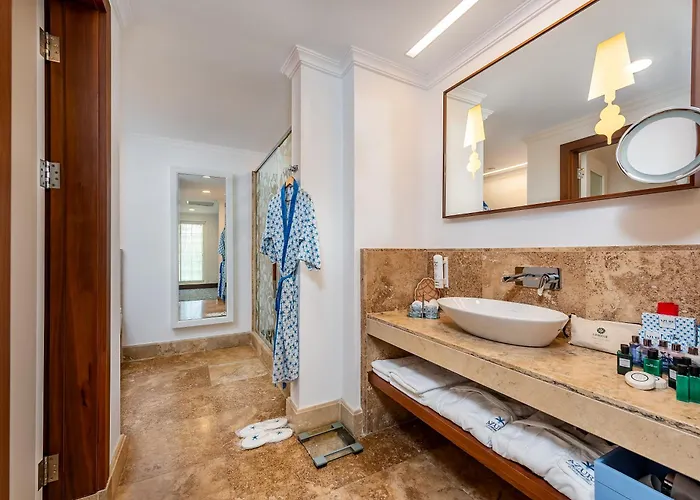 Azure By Cornelia Villa *