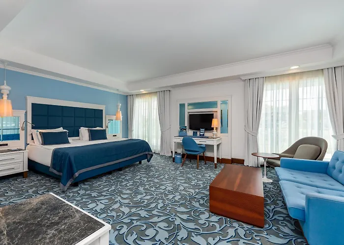 Azure By Cornelia Belek