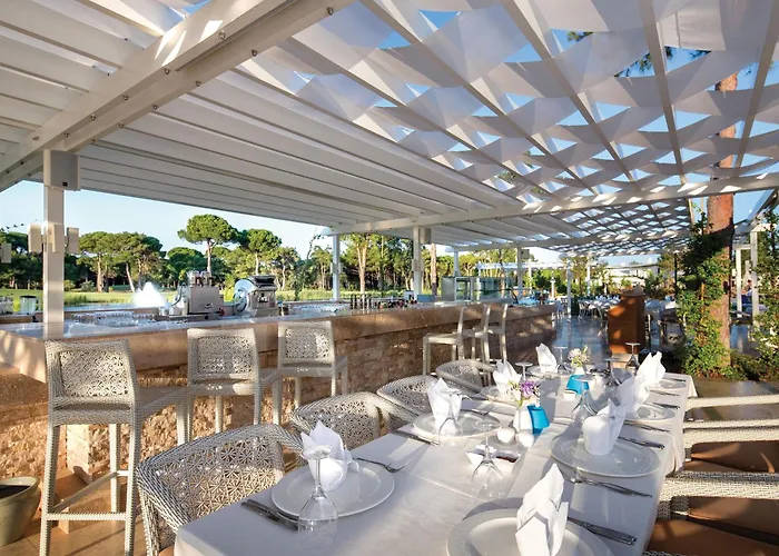 Villa Azure By Cornelia Belek