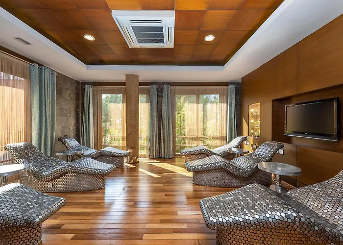 Villa Azure By Cornelia Belek